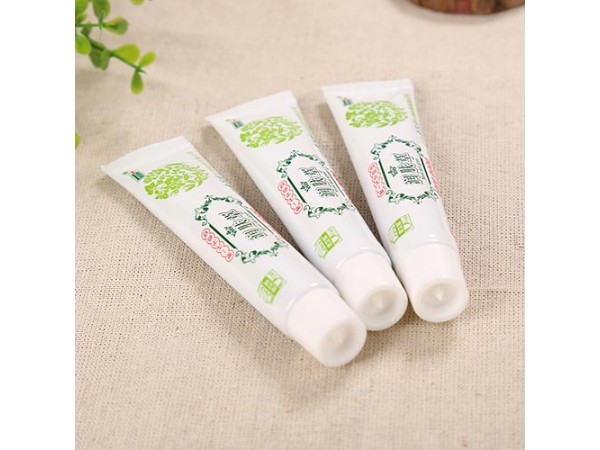 潤膚草草本乳膏