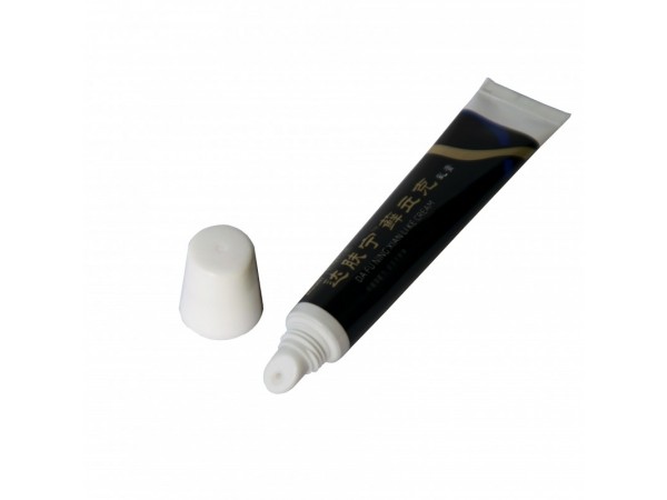 達(dá)膚寧蘚立克乳膏