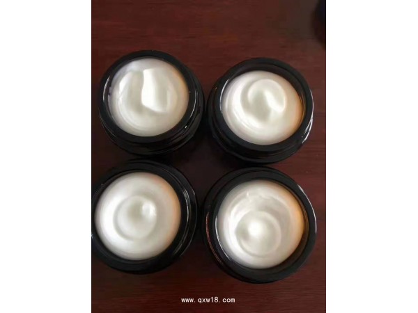 東進(jìn)藥業(yè)，乳膏