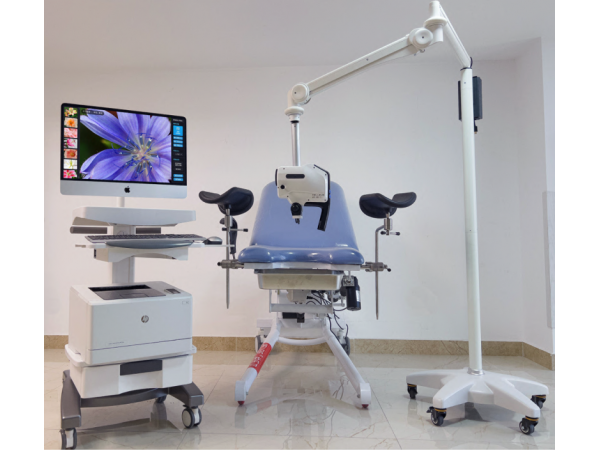 電動(dòng)?jì)D產(chǎn)科綜合手術(shù)床