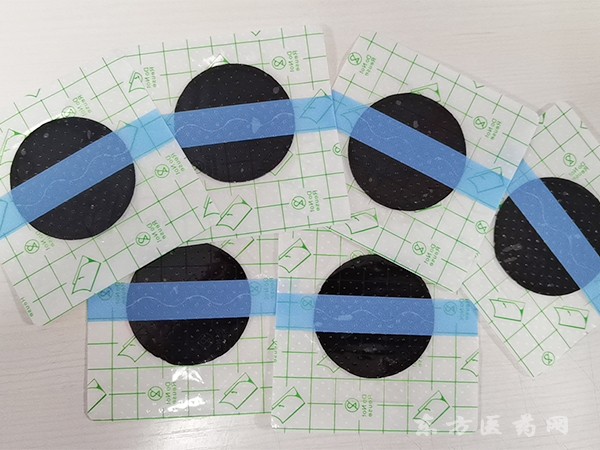 東進(jìn)藥業(yè)，奇/經(jīng)穴位壓力刺激貼打孔PU膜貼