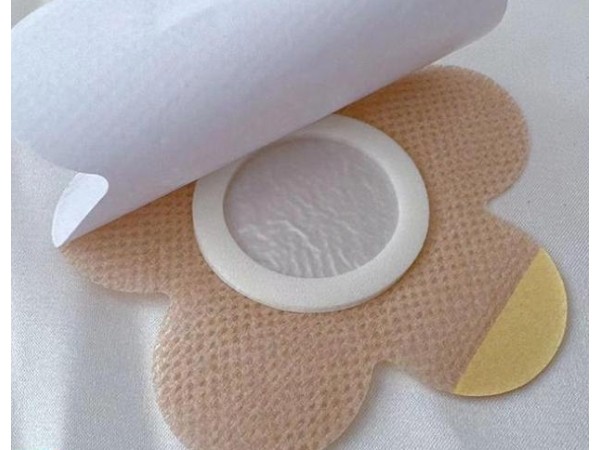 穴位壓力刺激貼代加工廠家 東進(jìn)藥業(yè)三伏貼代加工廠家批發(fā)代理 可貼牌 一類二類文號(hào)齊全