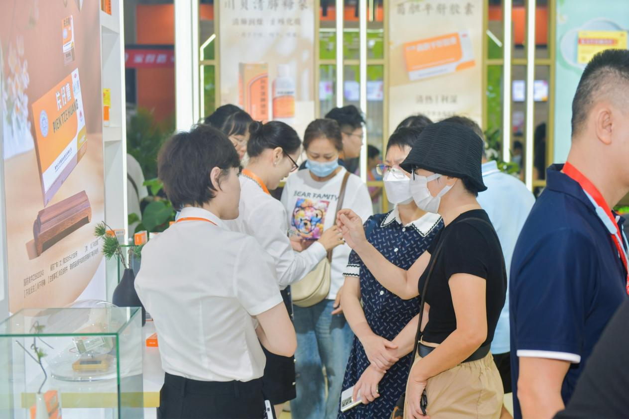 守正創(chuàng)新行穩(wěn)致遠片仔癀匠心傳承老字號精品(圖5)